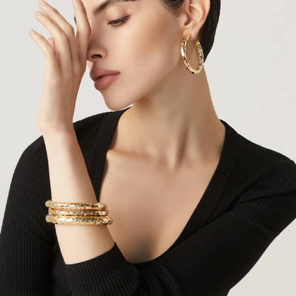 STONE MEDIUM BANGLE IN GOLD-PLATED צמיד כסף