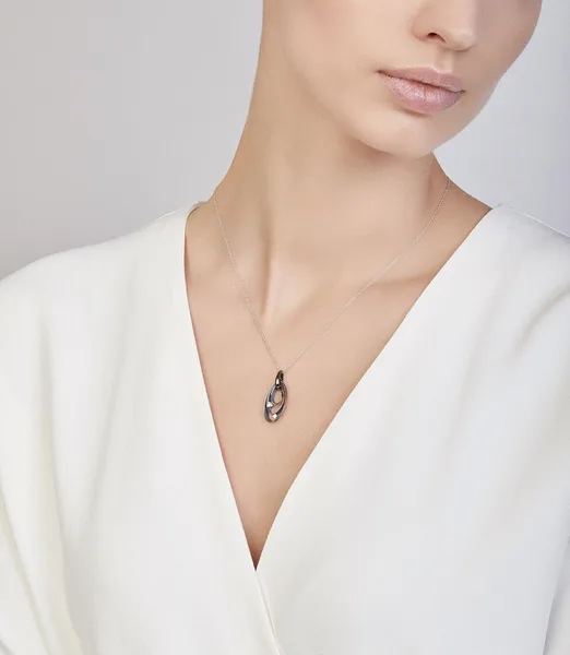 תליון זהב לבן עם יהלומים DUNE WHITE ICE GOLD PENDANT